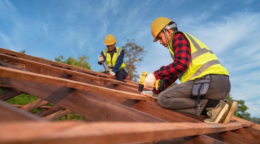 Professional Flat Roofing Installation services in Parkman, OH